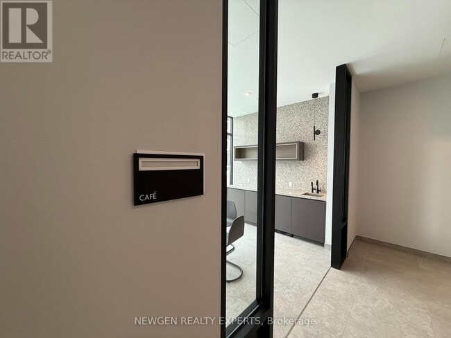 Photo - 1 Quarrington Lane Unit 1203