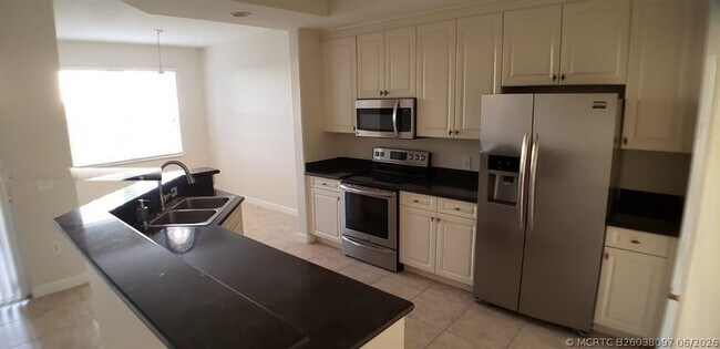 Photo - 8207 NW 128th Ln Unit 18-b