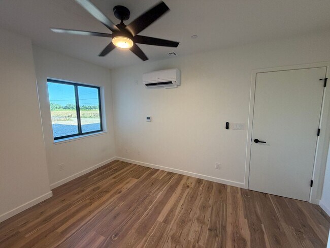 Photo - Beautiful Room for Rent in Newly Built Home