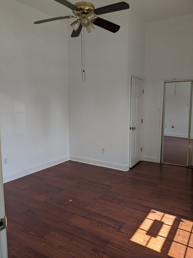 Building Photo - 1601-03 Marigny Unit 1601
