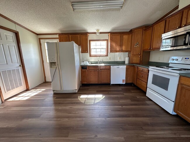 Photo - Welcome Home to Country Living!