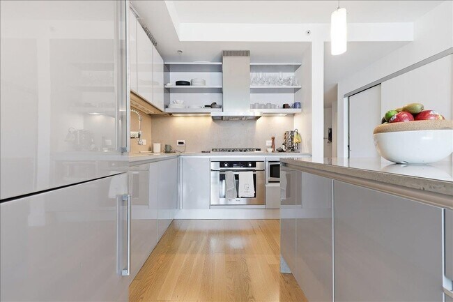 Photo - 77 Hudson St Unit 1406