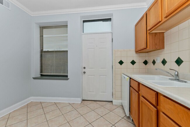 Photo - One Bedroom in South Shore Available Now!