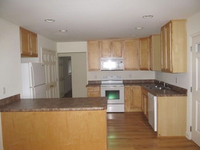 Photo - Chapel Hill / W Stinson Duplex