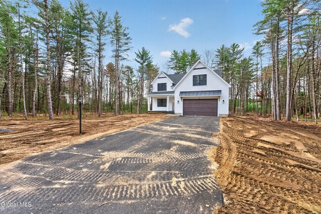 Photo - 622 Acland Blvd