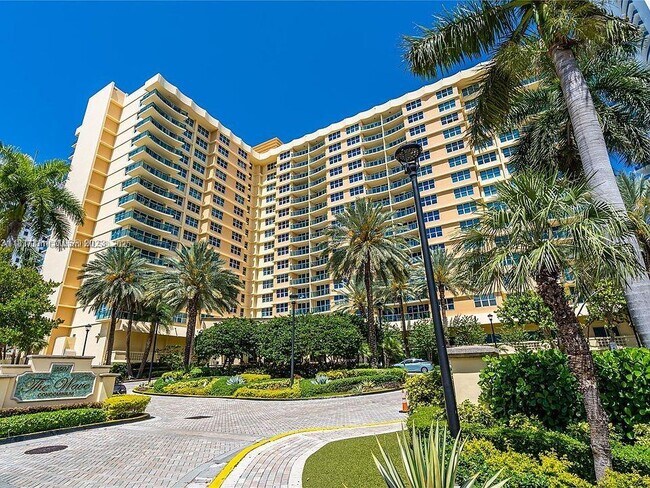 Building Photo - 2501 S Ocean Dr Unit 429 Rental