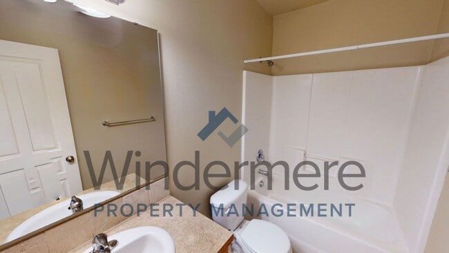 Photo - 212 SW Doans Ave