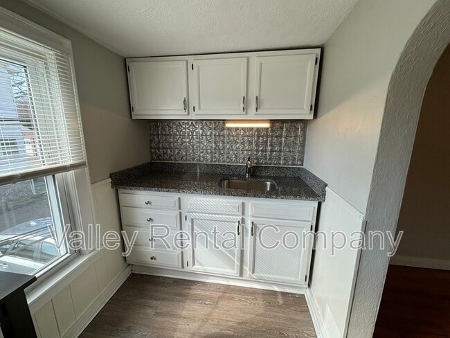Photo - 66 Lyman St