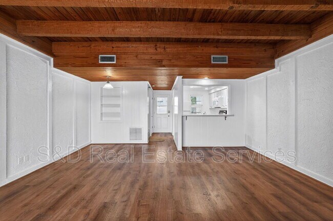 Photo - 2219 9th St SE