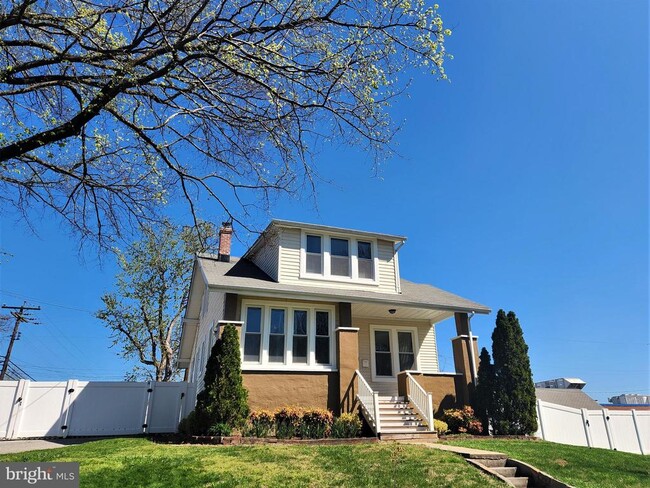 Photo - 114 Ferndale Rd House