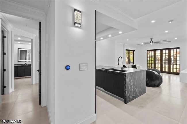 Photo - 23191 Fashion Dr Unit 8106