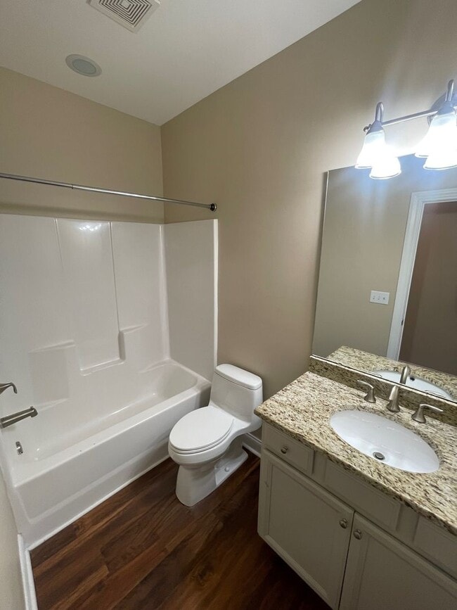 Photo - Beautiful 3bed, 2bath Home in Park Circle