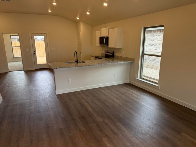 Photo - 1305 N Chicago Ave