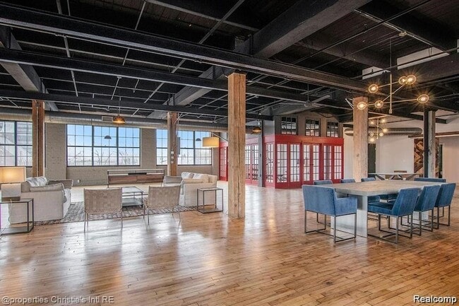 Photo - 1535 Sixth St Unidad 5