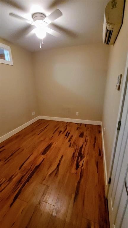 Photo - 1913 Robbins Pl