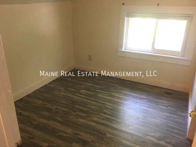 Photo - 35 Coldbrook Rd