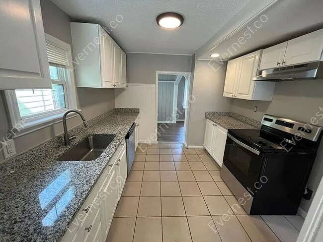 Photo - 23115 Powell Ave