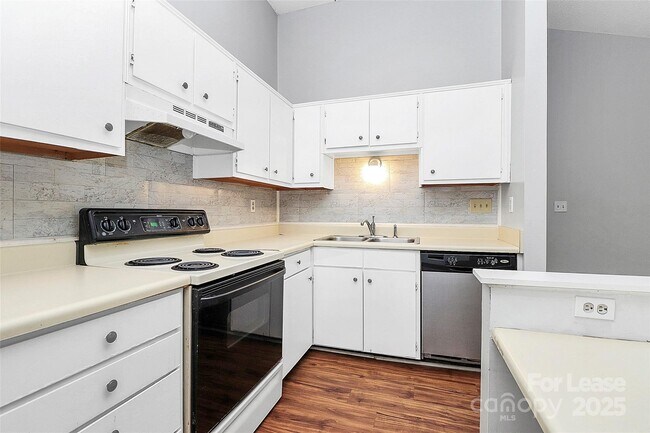Photo - 7530 Pebblestone Dr Unit K