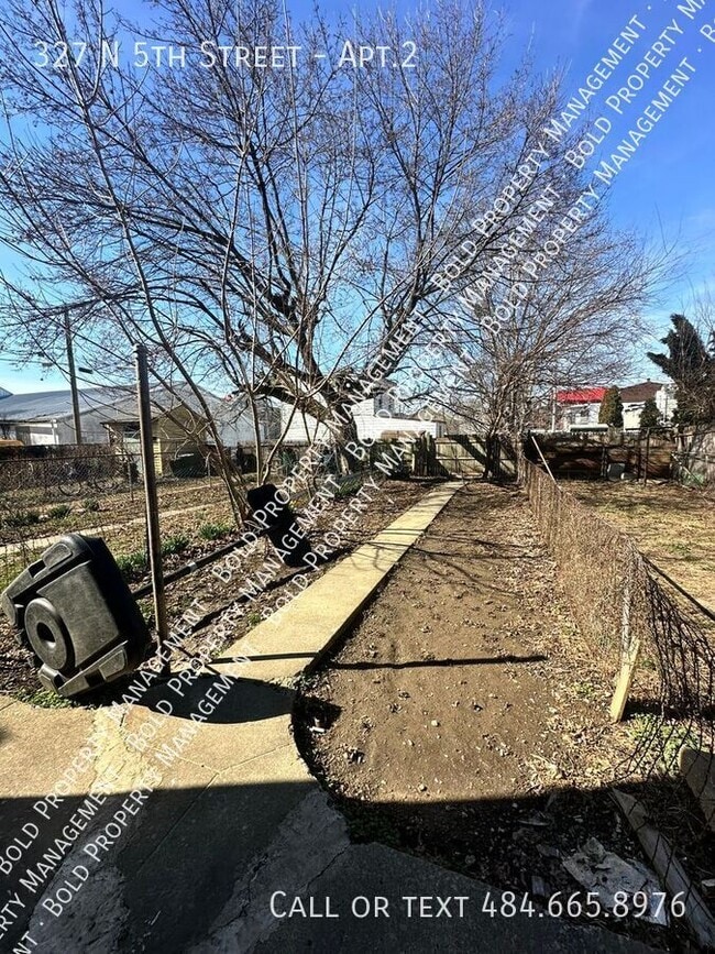 Photo - 327 N 5th St Unit Apt.2