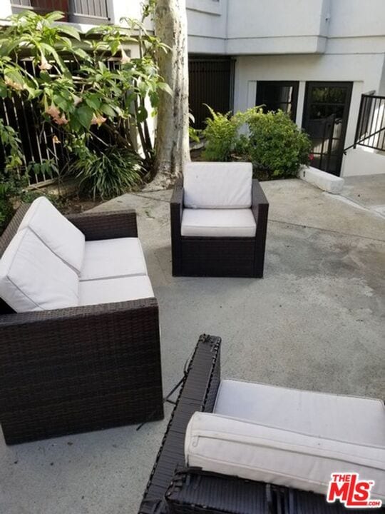 Photo - 1031 N Crescent Heights Blvd Unit 1E