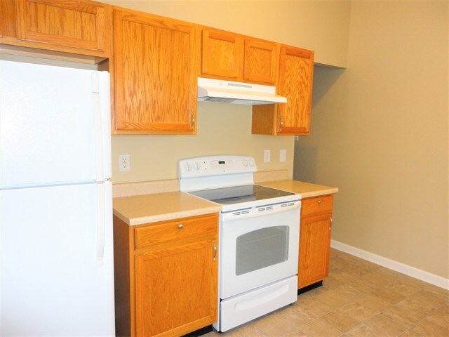 Photo - 1740 Brookview Dr