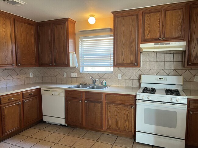 Photo - 3223 Amber Meadow Dr