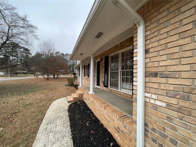 Photo - 2902 Highbrook Ct