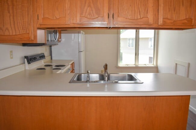 Photo - Second Floor - Two Bedroom with Garage in Jersey Shore Unit Apt 9