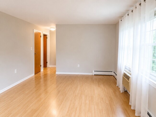 15 Grandview Dr