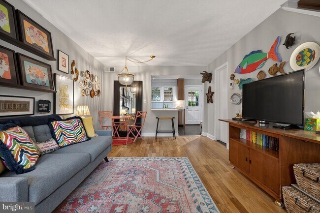 Photo - 150 S Virginia Ave