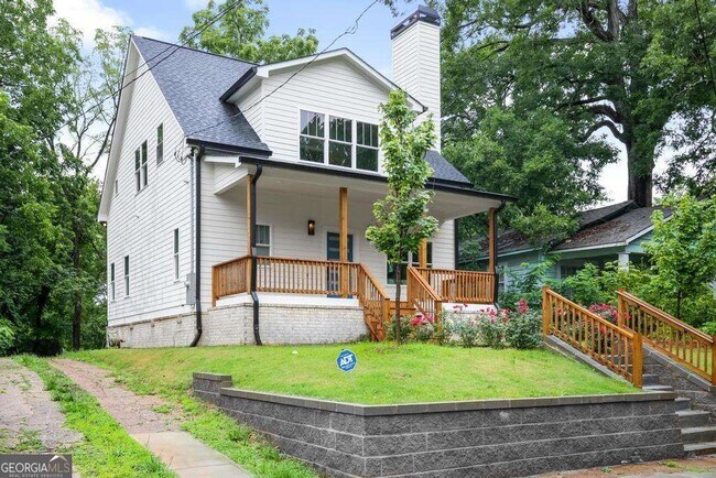 Photo - 79 Adair Ave SE