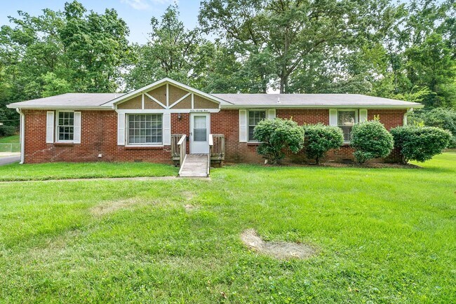 3 Bedroom Home For Rent Near Downtown Clar... - 3 Bedroom Home For Rent Near Downtown Clar...