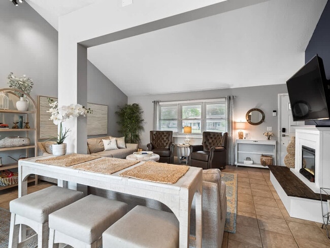 Photo - 126 Beachwood Ave Unidad SI ID1496069P