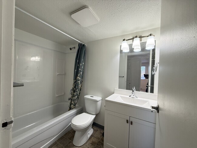 Photo - 501 Sixth St