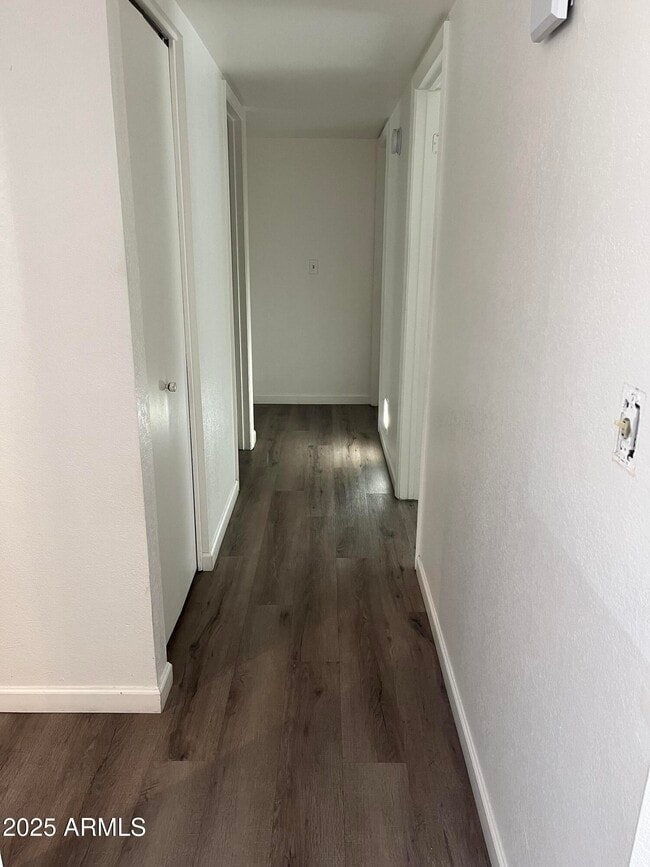 Photo - 3320 S Parkside Dr