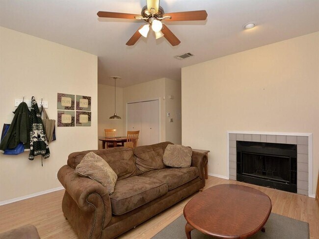 Photo - 106 E 30th St Unit 205