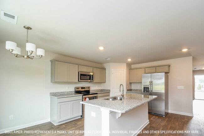 Photo - 331 Crooked Pne Ct