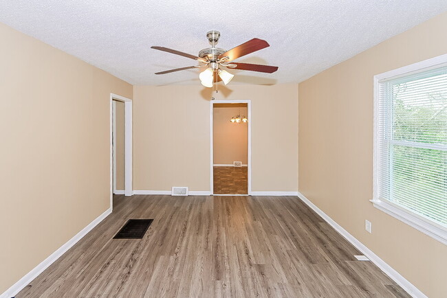 Photo - 2516 4th Way NW