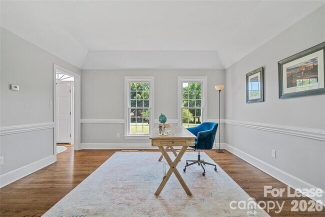 Photo - 6135 Highview Rd