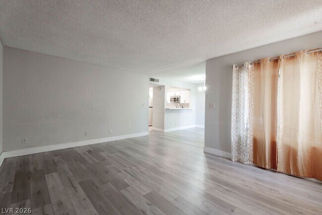 1501 Living Desert Dr Unit D