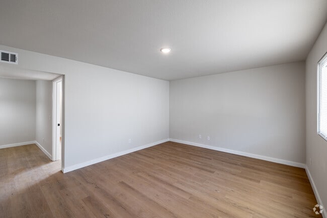 2BR, 1BA - 876 SF - Living Room