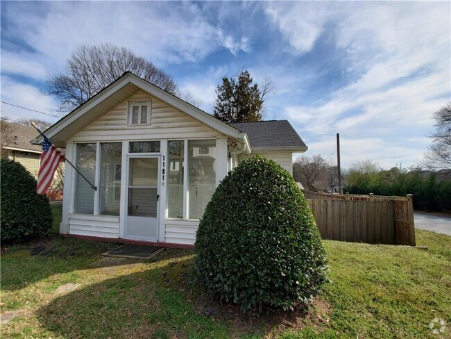 Building Photo - 1191 Oglethorpe Ave NE Rental