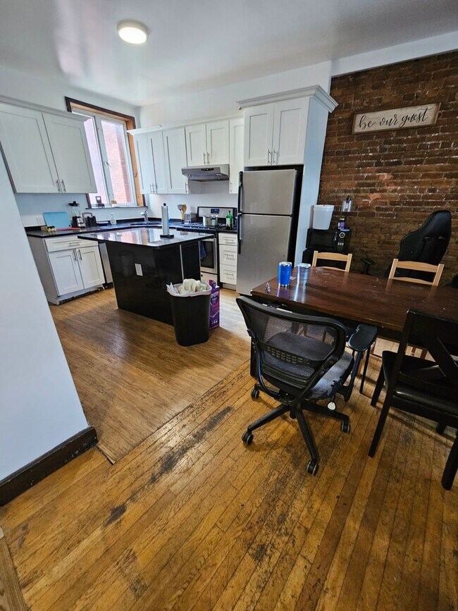 Photo - 510 Harvard St