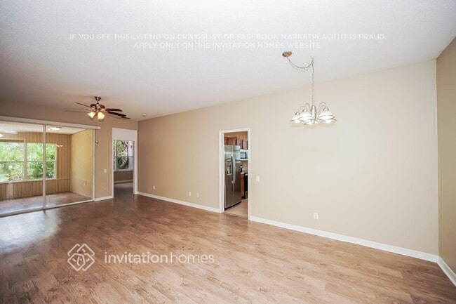 Photo - 528 Wexford Dr