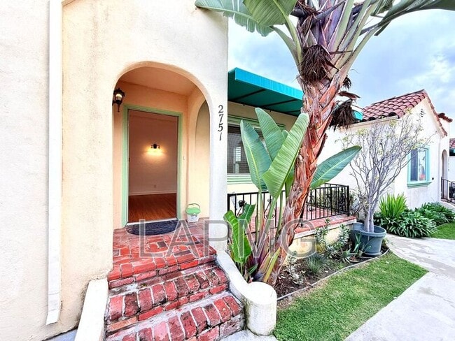 Photo - 2751 Pomeroy Ave