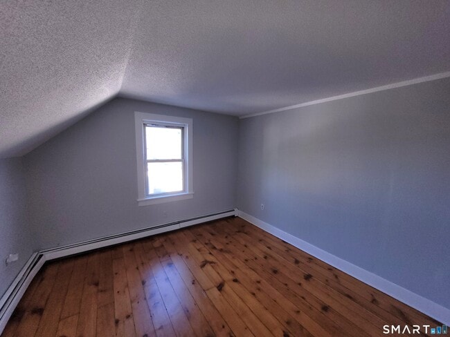 232 Greenwood Ave