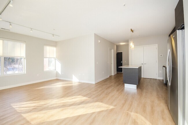 Photo - 229 Park Ave Unidad 315