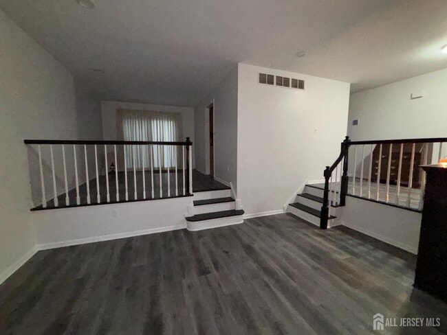 Building Photo - 21 Teaberry Dr