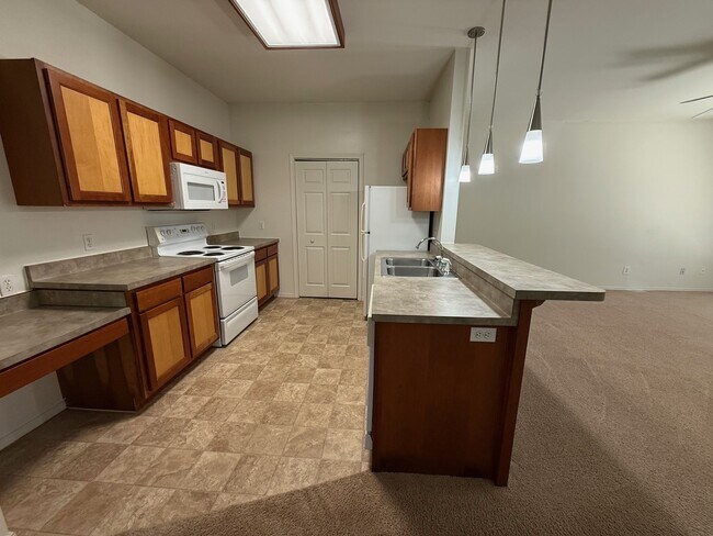 Photo - Grove at Latimer