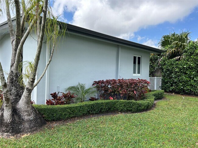 Photo - 6501 SW 34th St